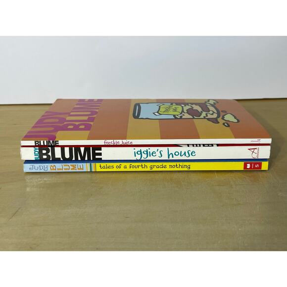 Judy Blume Kids Books Lot of 3 Tales of a Fourth Grade Nothing Iggies House More - Picture 1 of 8